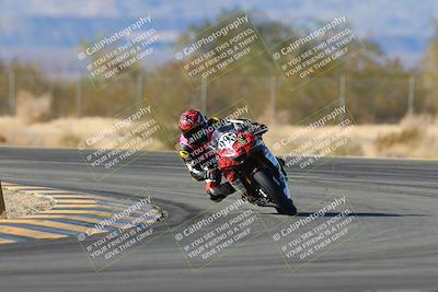 media/Jan-10-2025-CVMA Friday Practice (Fri) [[489e0da257]]/Group 4 and Trackday/Session 5 (Turn 7)/